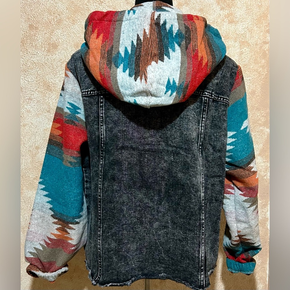Stylish Multicolor Denim Jacket - image 4